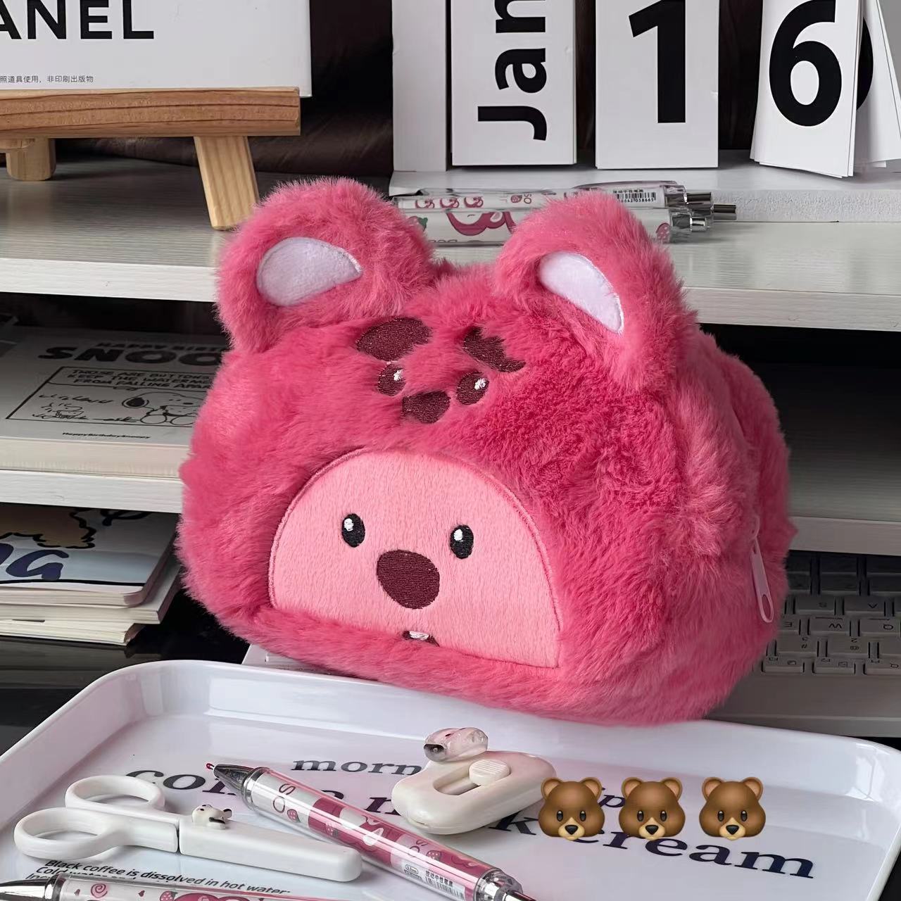 Estojo de Lápis de Pelúcia em  - Beauty Makeup Case avaliação e preço